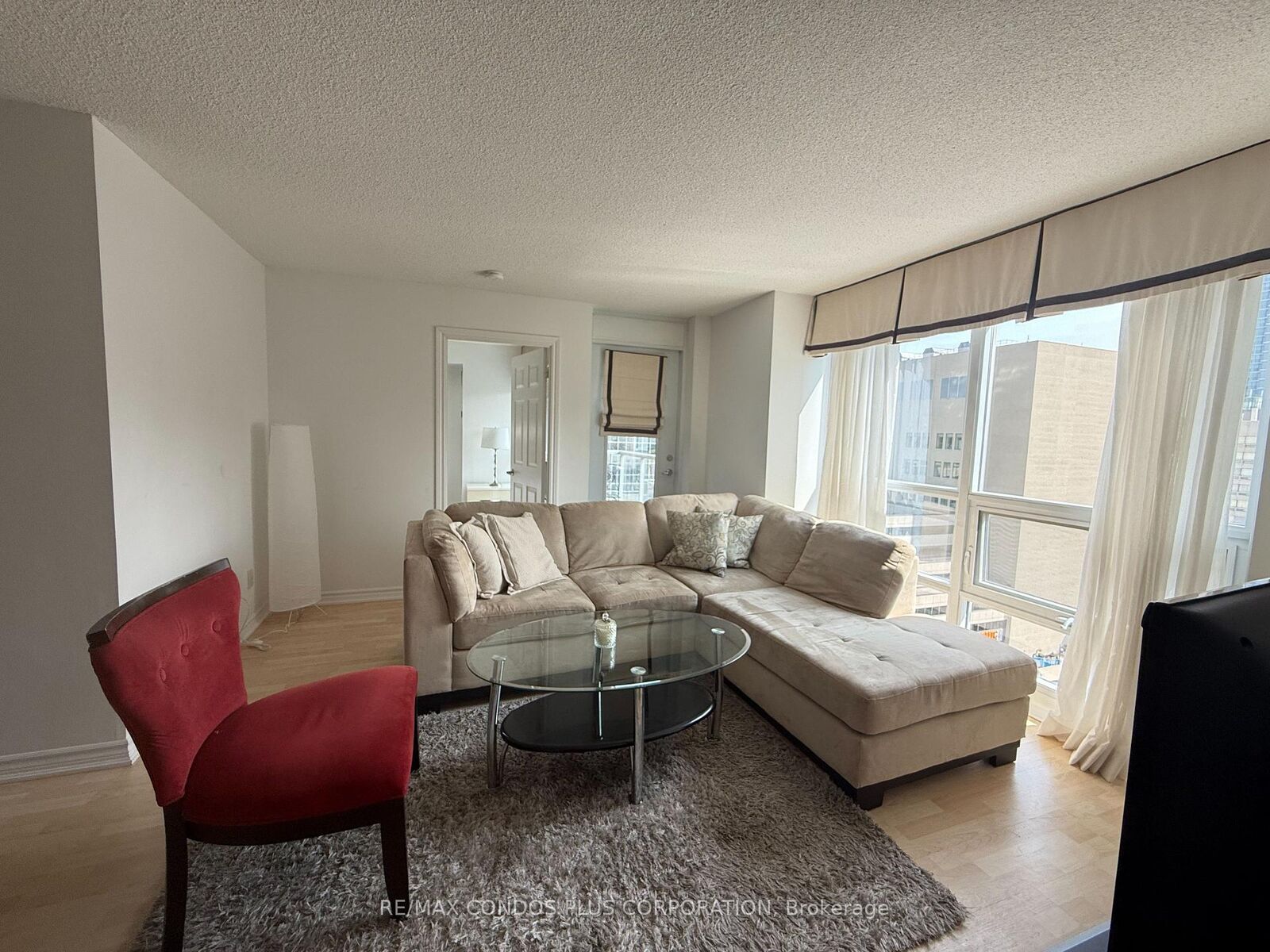 Property Photo:  761 Bay Street 1402  ON M5G 2R2 