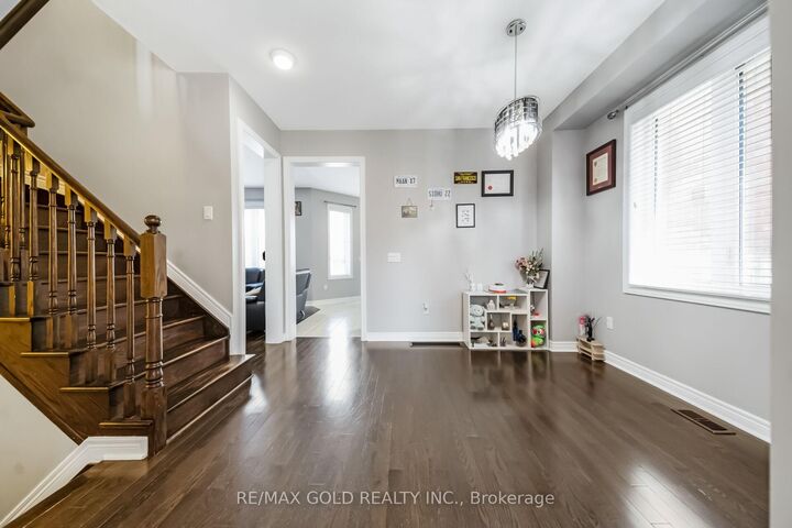 Property Photo: 792 Arthur Parker Avenue ON N4T 0G7
