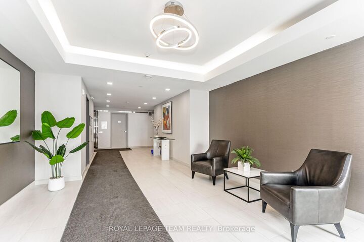 Property Photo:  280 Herzberg Road 105  ON K2K 0N8 