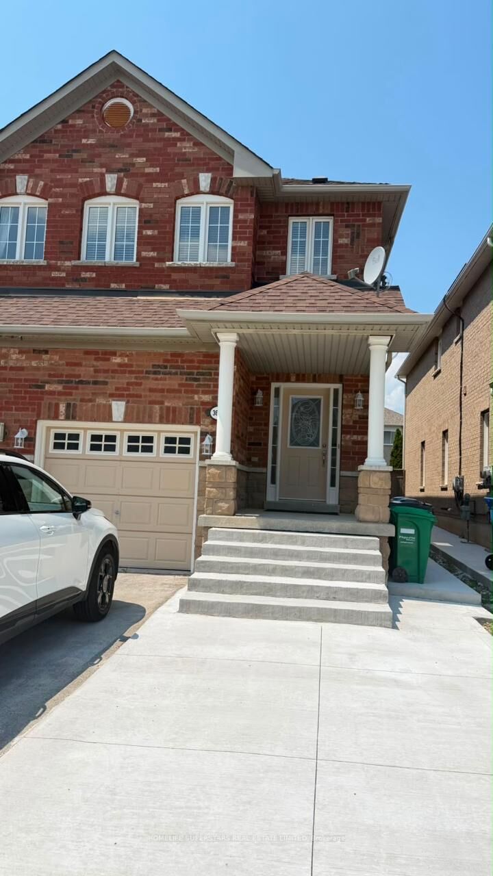 Property Photo: 3661 Bala Drive ON L5M 7N1