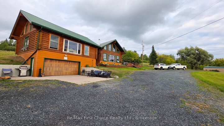 Property Photo: 812 Essex Road E ON P9N 4P2