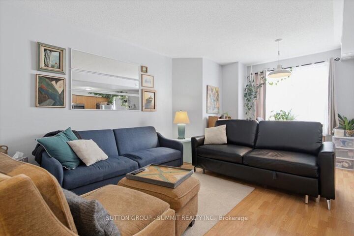 Property Photo:  25 Strangford Lane 201  ON M1L 0E5 