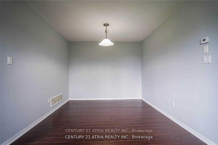 Property Photo:  1424 Rennie Street Upper  ON L1K 0N8 