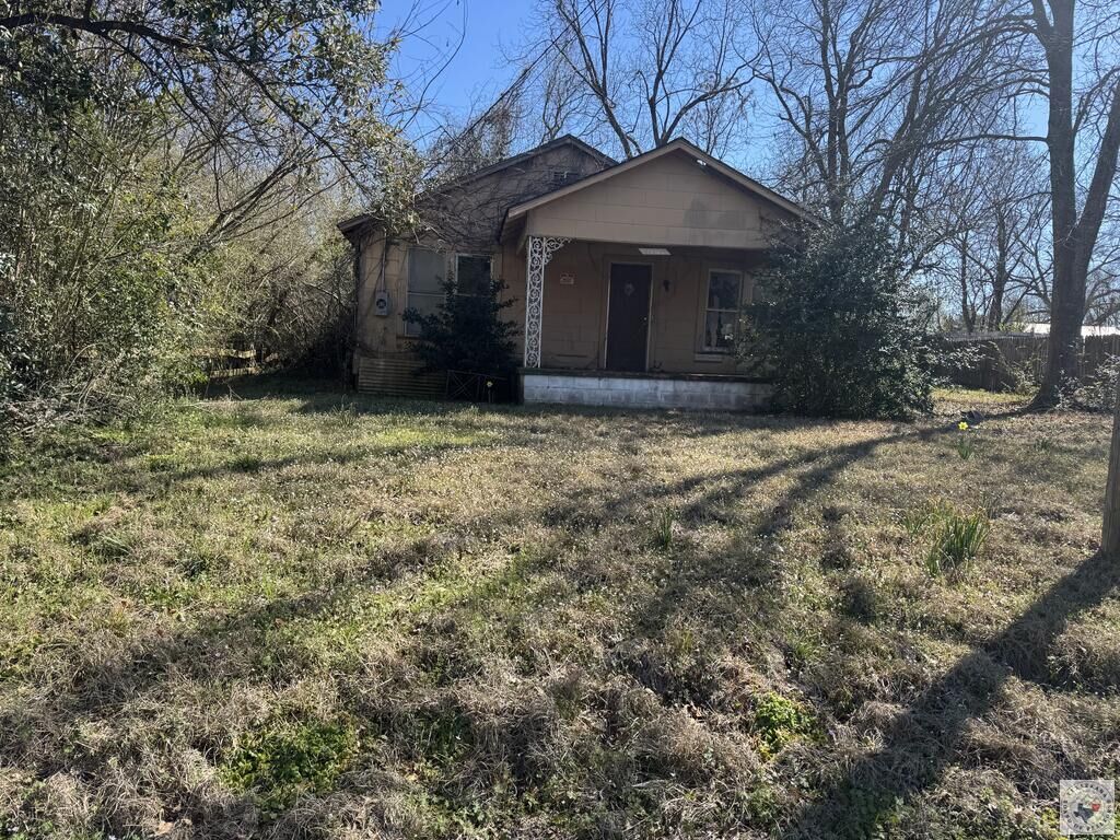 Property Photo: 2607 Neff TX 75501