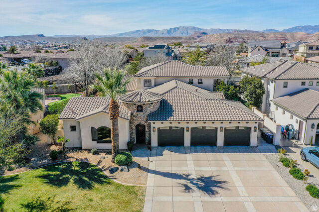 Property Photo:  470 Country Ln 11  UT 84765 