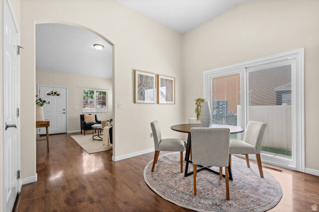 Property Photo: 13580 S Florenza Way E UT 84020