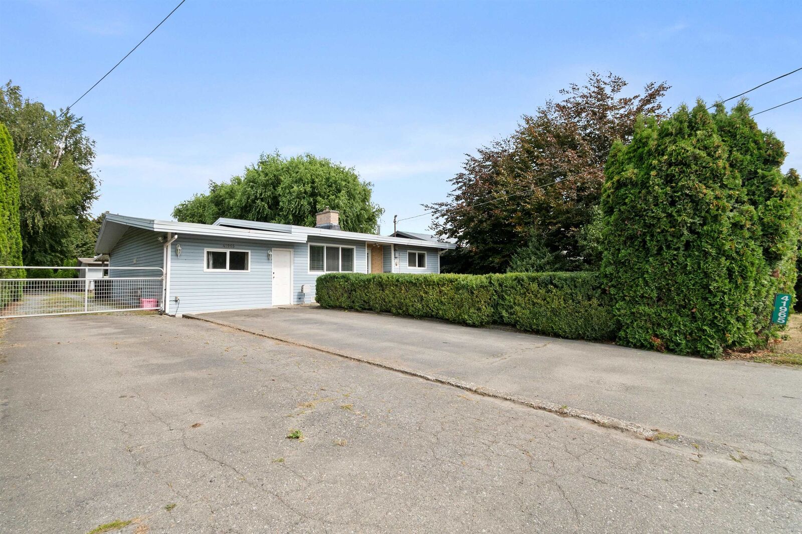 Property Photo:  41965 Yarrow Central Road  BC V2R 5E7 