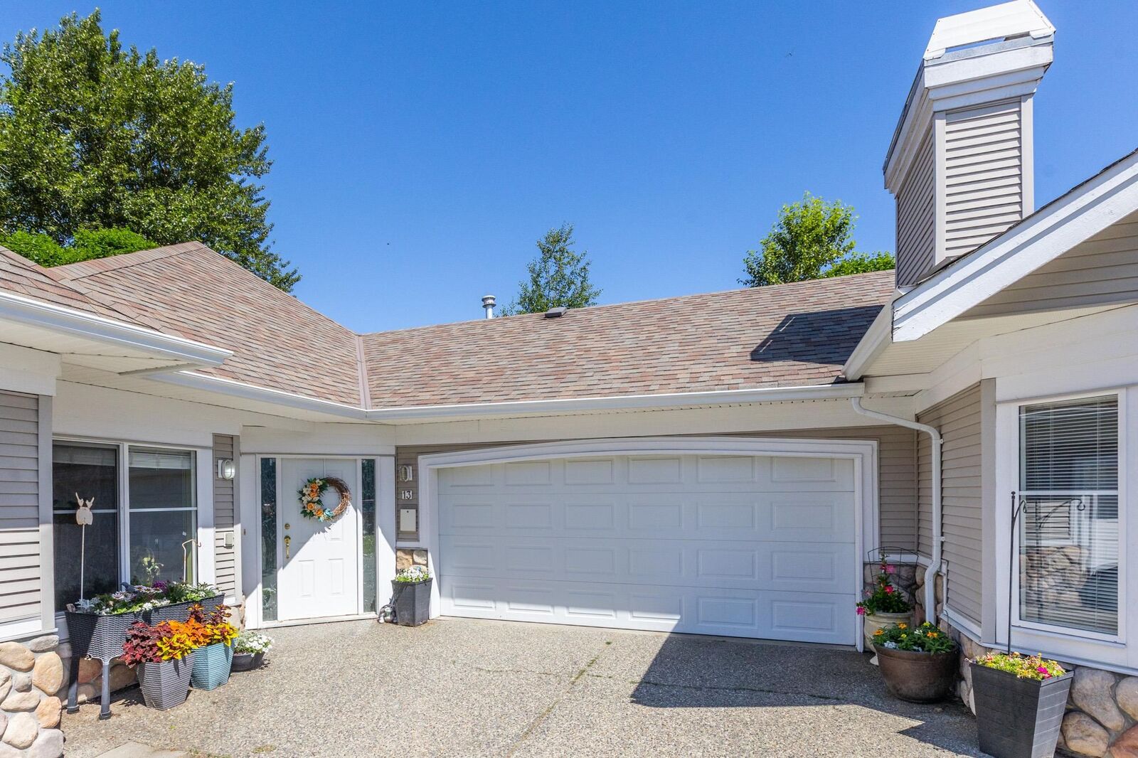Photo de la propriété:  31501 Upper Maclure Road 13  BC V2T 5S6 