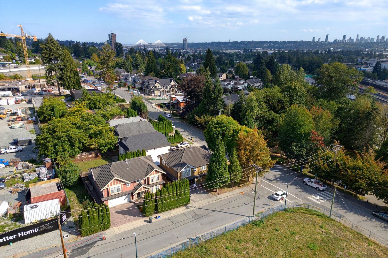 Property Photo:  575 Alderson Avenue  BC V3K 1T4 