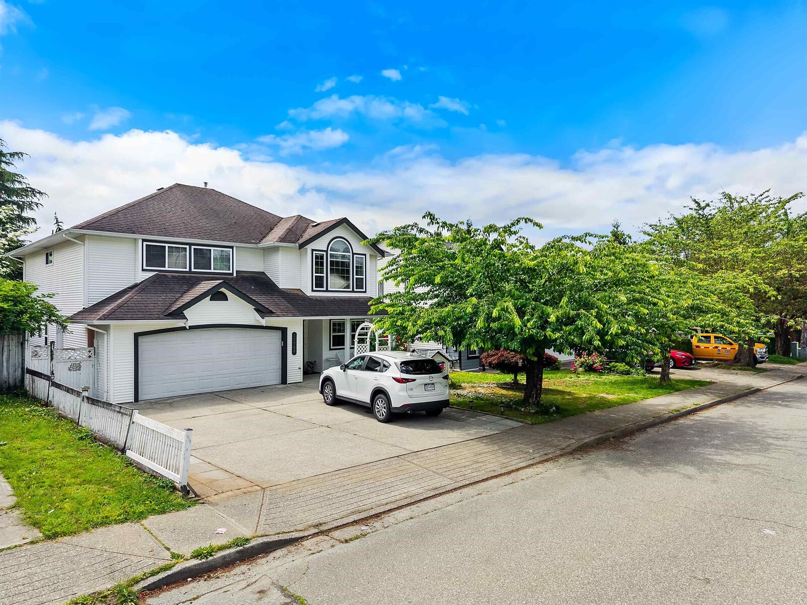 Property Photo:  33726 Best Avenue  BC V2V 6Z9 