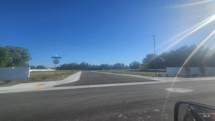 Property Photo: 716 Hidden Gem Ct ID 83617