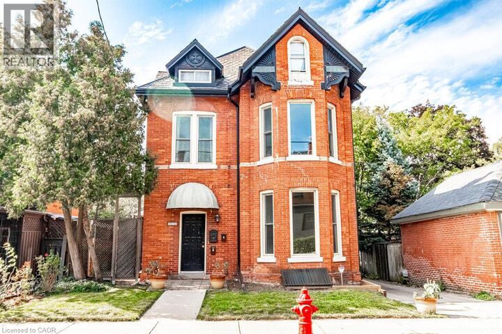 Property Photo:  270 Queen Street South 1  ON L8P 3T3 