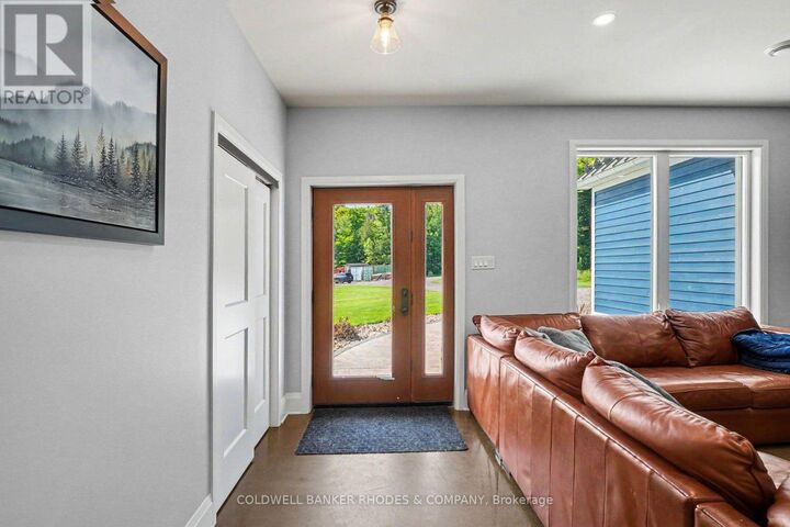 Property Photo:  780 McKenzie Avenue  ON K7S 3G9 