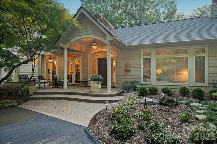 Property Photo:  4 Citadel Lane  NC 28739 
