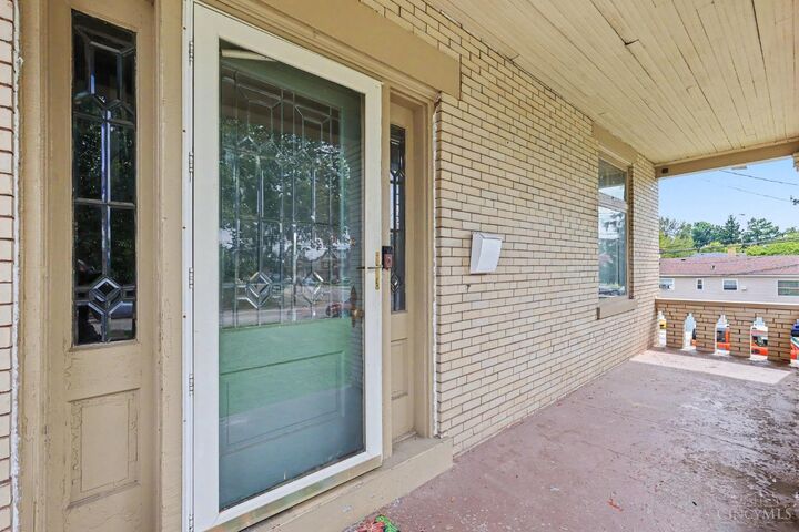 Property Photo:  1000 Overlook Avenue  OH 45238 