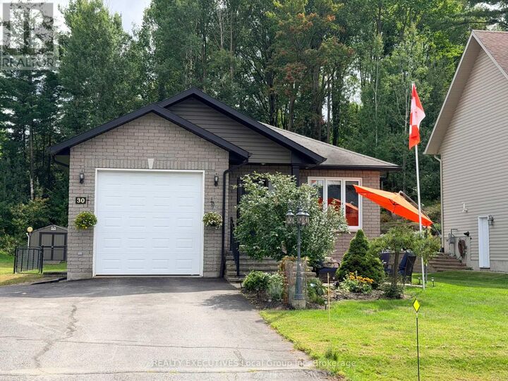 Property Photo:  30 Osprey Crescent  ON P0H 1H0 