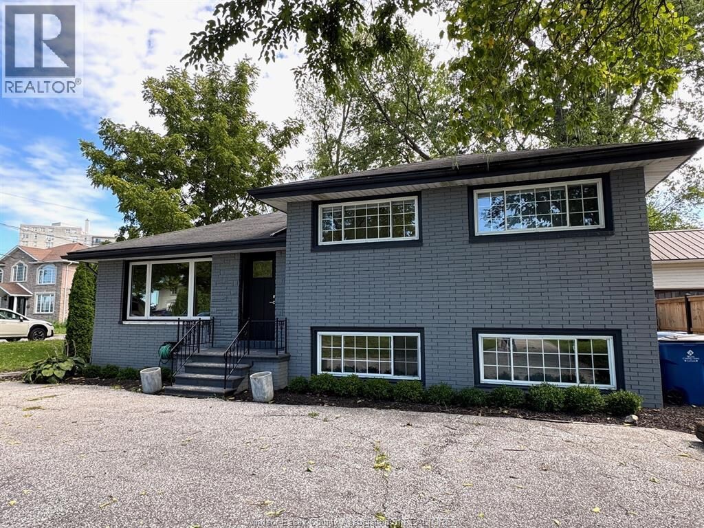 Property Photo:  8177 Riverside Drive East  ON N8S 1E5 