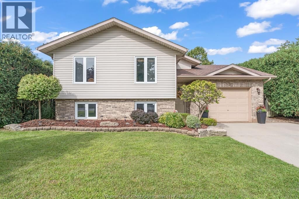 Property Photo:  3 Carter Avenue  ON N8H 5E1 