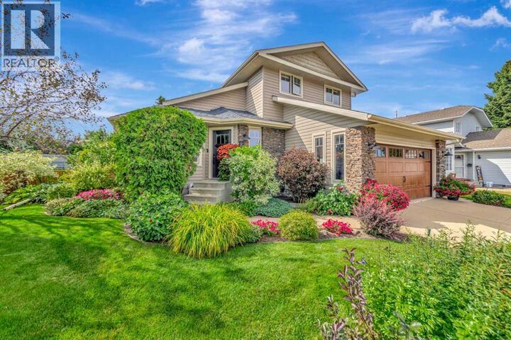 Property Photo:  2306 52A Avenue Close  AB T9V 2R5 