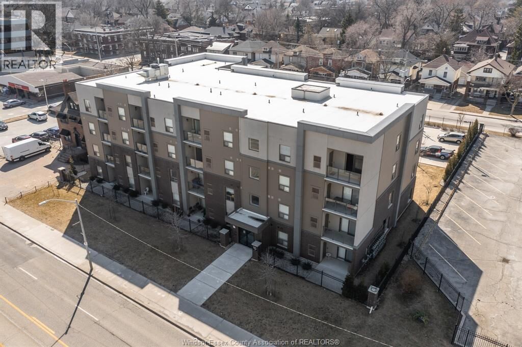 Property Photo:  955 Ouellette Avenue 405  ON N9A 4J5 