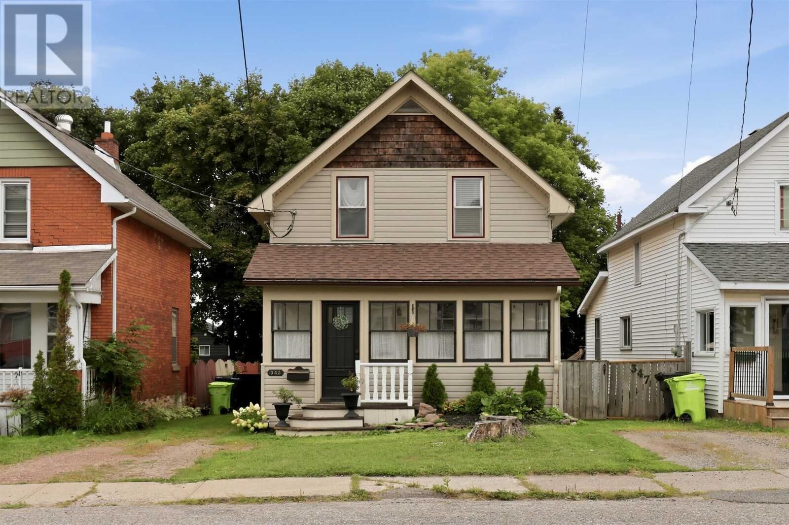 Property Photo:  345 Wilson St  ON P6B 2K7 