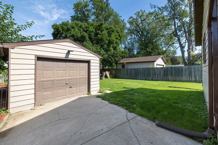 Property Photo: 2648 Putnam Drive PA 16511
