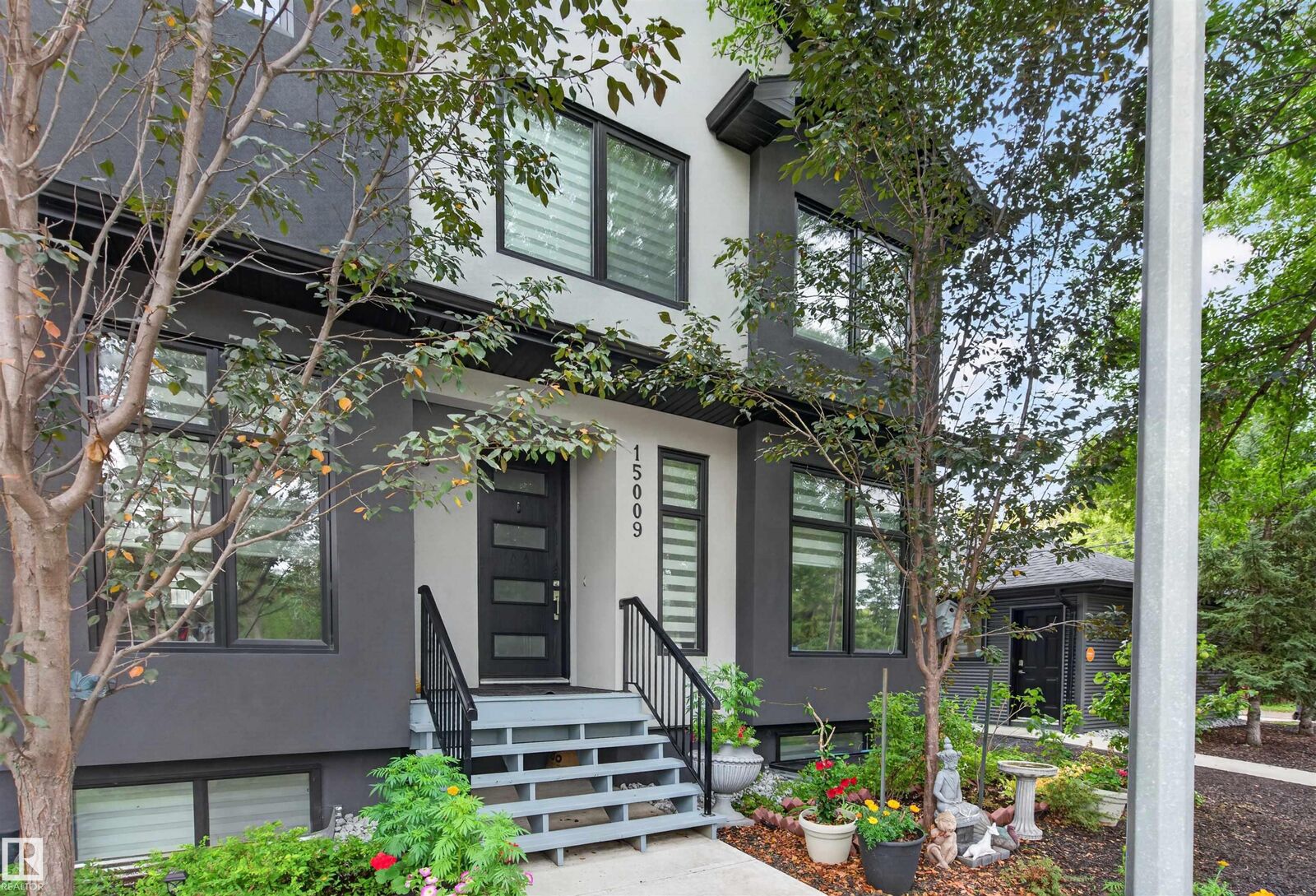 Property Photo:  15009 108 Avenue NW  AB T5P 1M1 