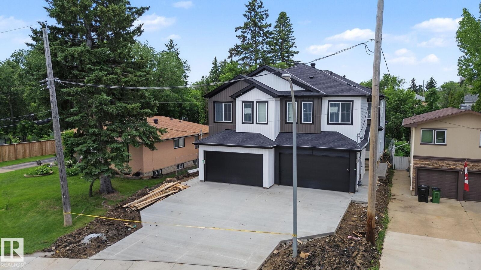 Property Photo:  10619 60A Avenue NW  AB T6H 1K5 