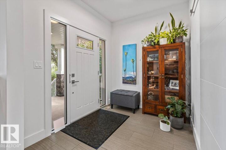 Property Photo:  11324 87 Street NW  AB T5B 3L9 