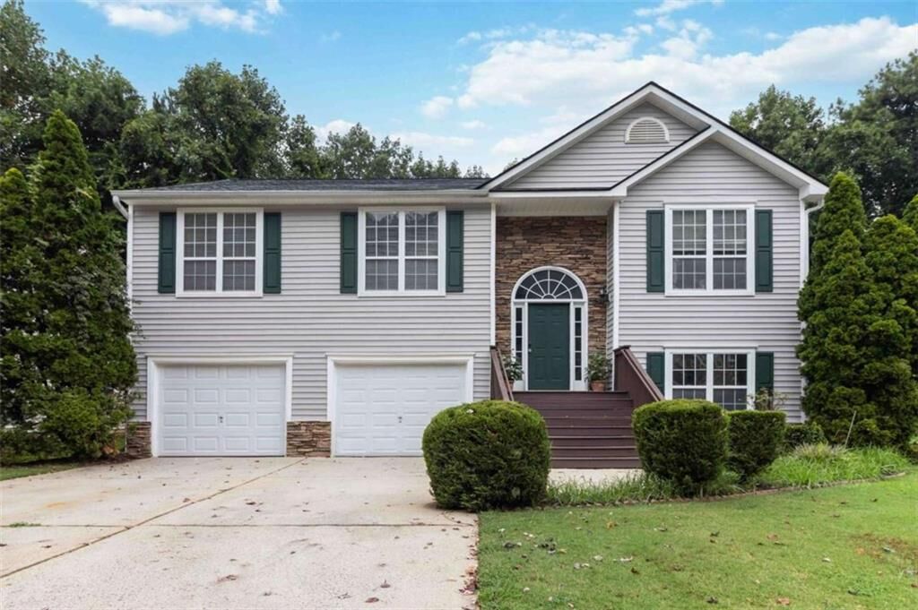 Property Photo:  1970 Ridgestone Run  GA 30008 
