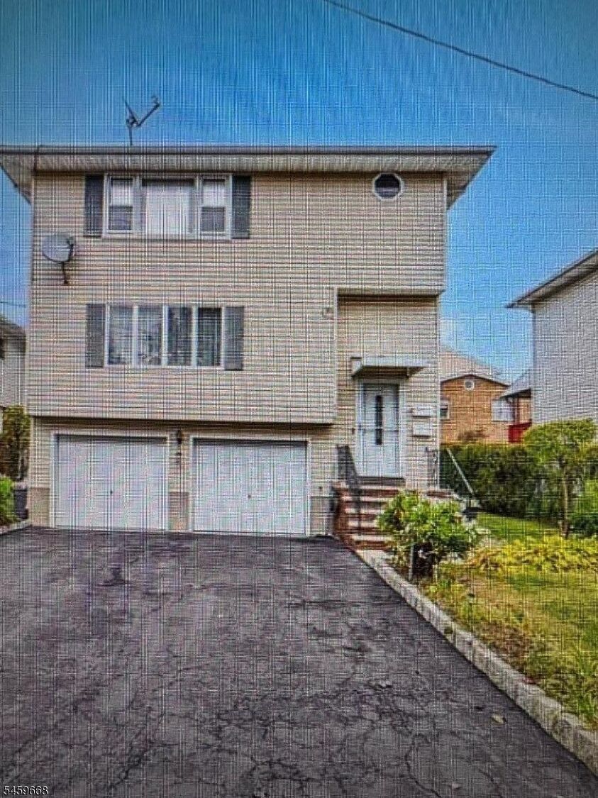 Property Photo:  518 Palisades Ave 2  NJ 07026 