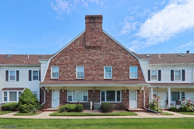 Property Photo:  25 Tisbury Ct  NJ 07076 