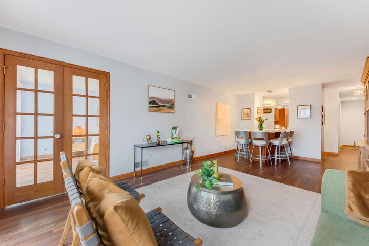Property Photo: 2525 S Shore Dr WI 53207