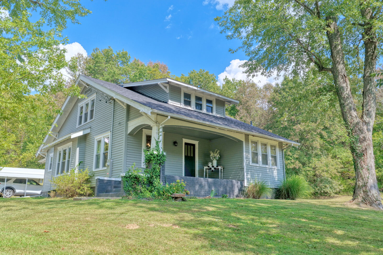 Property Photo: 8193 Old Highway 13 IL 62966
