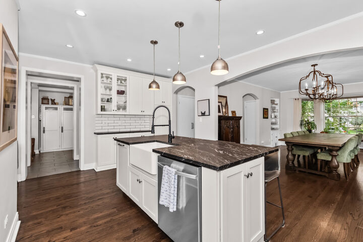 Property Photo:  415 Ashland Avenue  IL 60202 