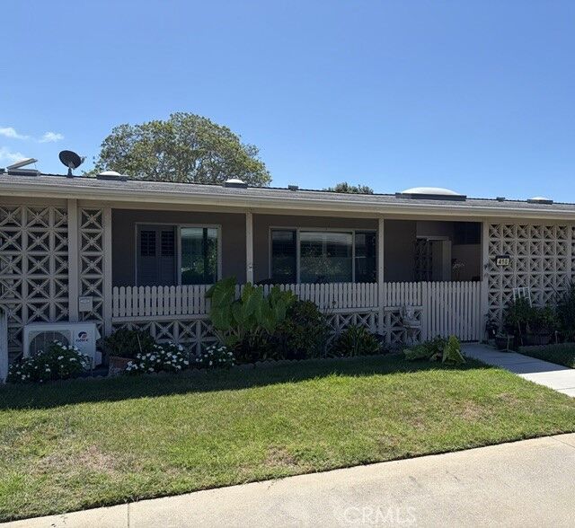 Property Photo:  1720 Interlachen Road 41-G  CA 90740 