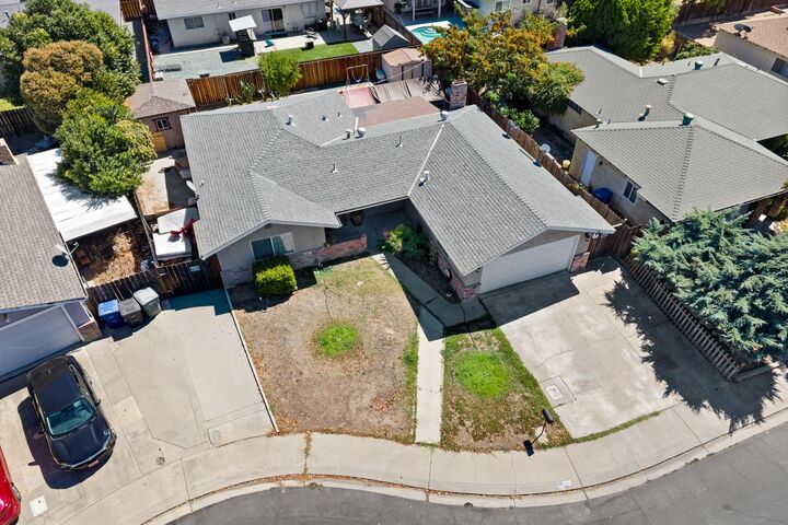 Property Photo:  1900 Milpas Lane  CA 95355 