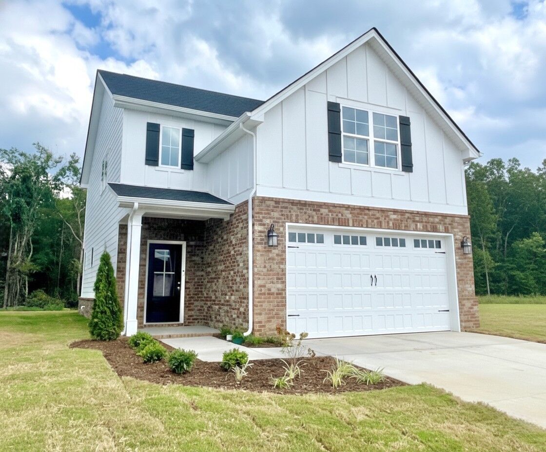 Property Photo:  2321 Barringer Ln  TN 37128 