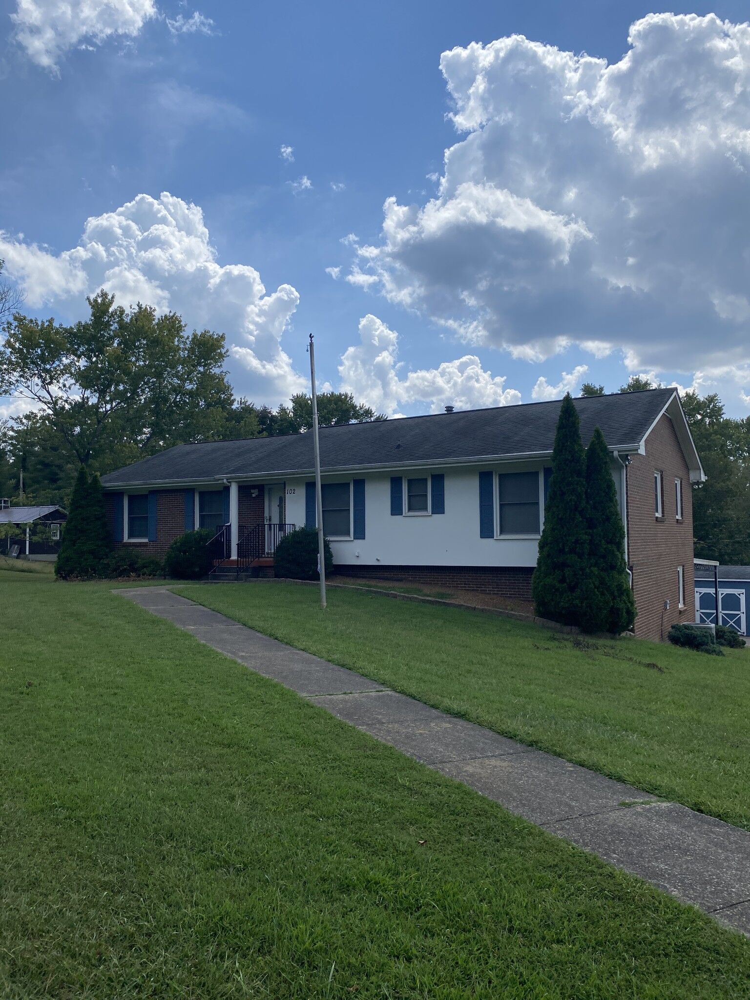 Property Photo:  102 Bullock Dr  TN 37040 