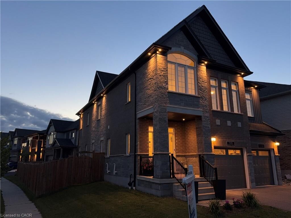 Property Photo:  719 Wood Lily Street  ON N2V 0G1 