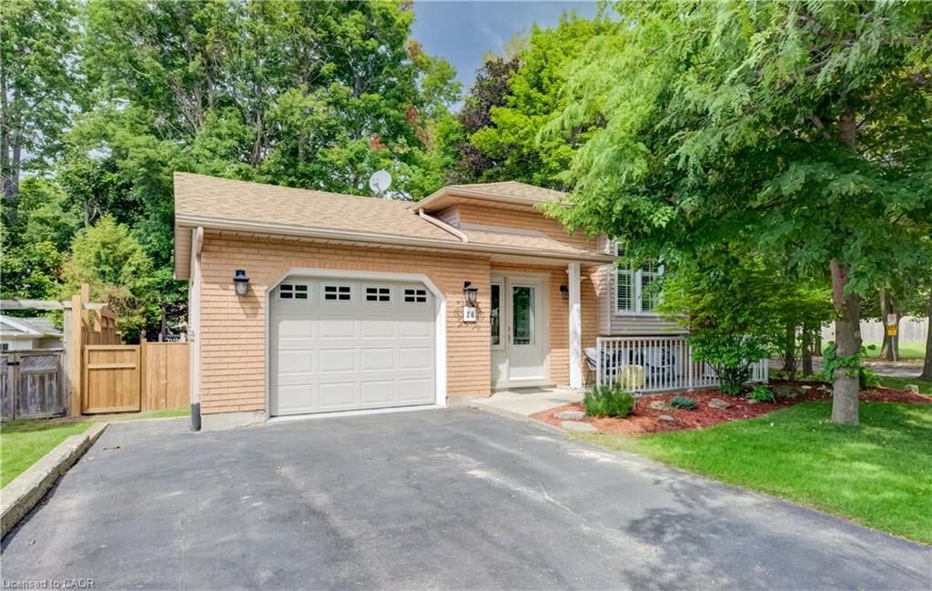 Property Photo:  28 Forrest Avenue W  ON N3A 1Y1 