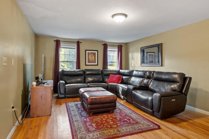 Property Photo:  13 Acorn Street 13  MA 01832 