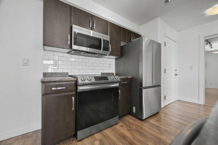 Property Photo:  9120 96 Avenue 302  AB T8X 0A1 