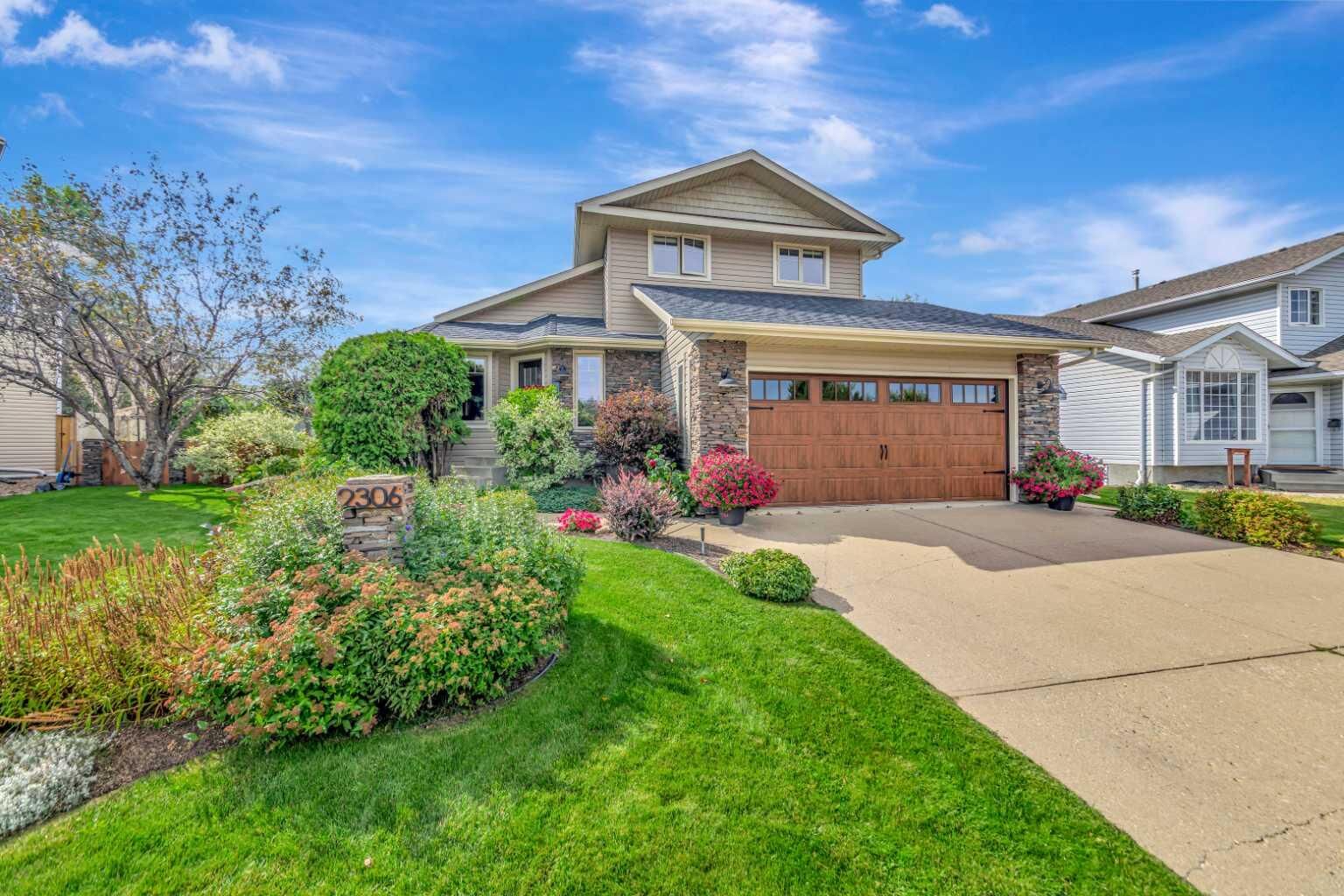 Property Photo:  2306 52A Avenue Close  AB T9V 2R5 