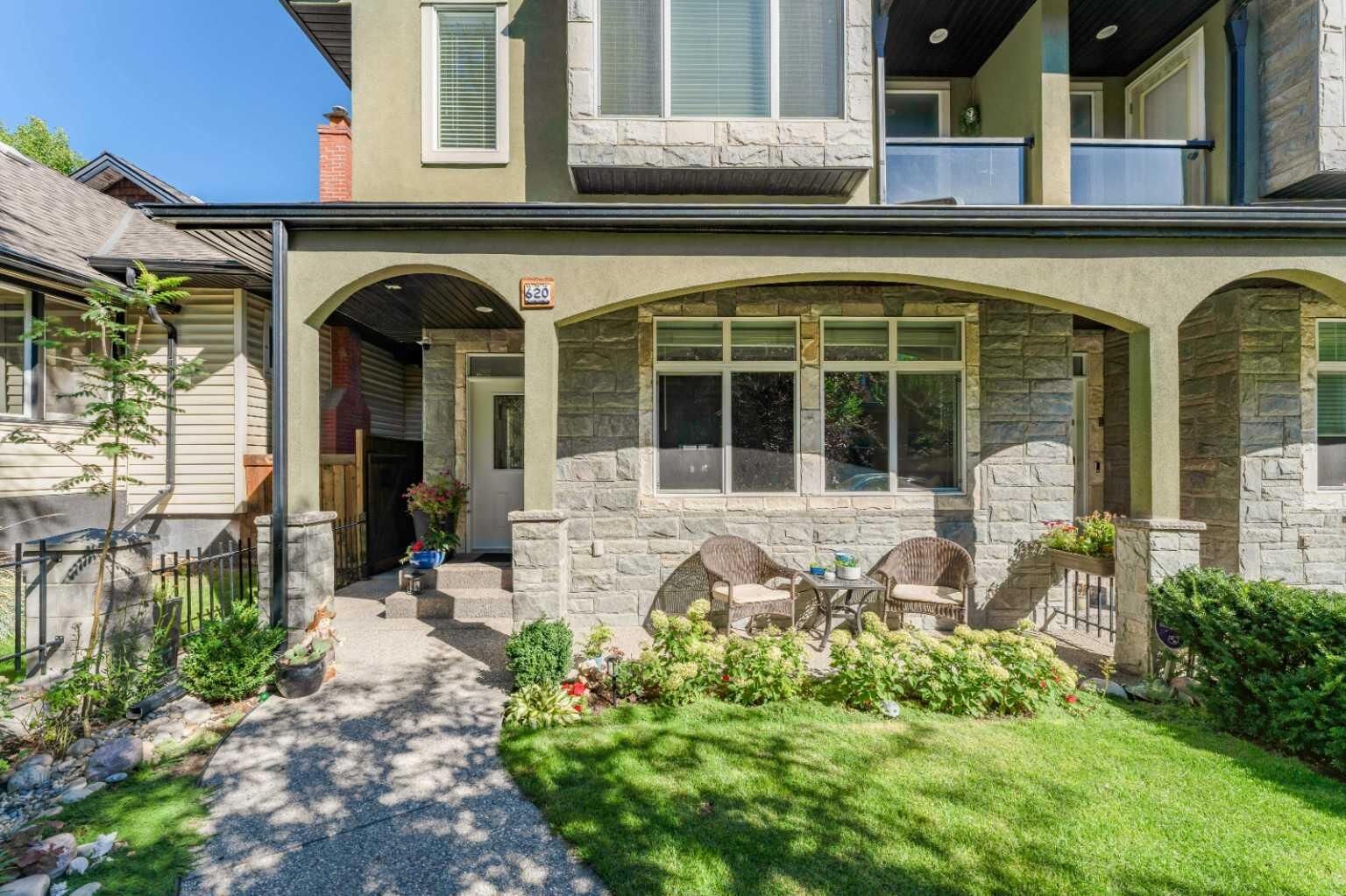 Property Photo:  620 17 Avenue NW  AB T2M 0N5 
