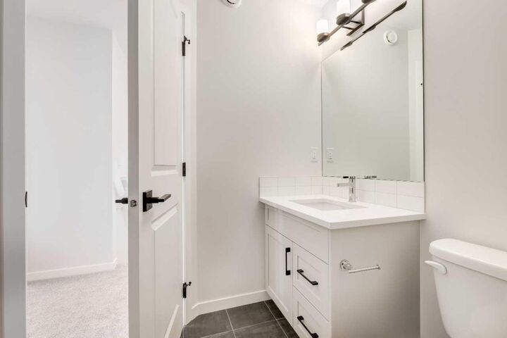Property Photo:  119 Thomas Street  AB T0M 0S0 