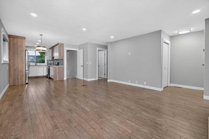 Property Photo:  6415 Rundlehorn Drive NE  AB T1Y 2B7 