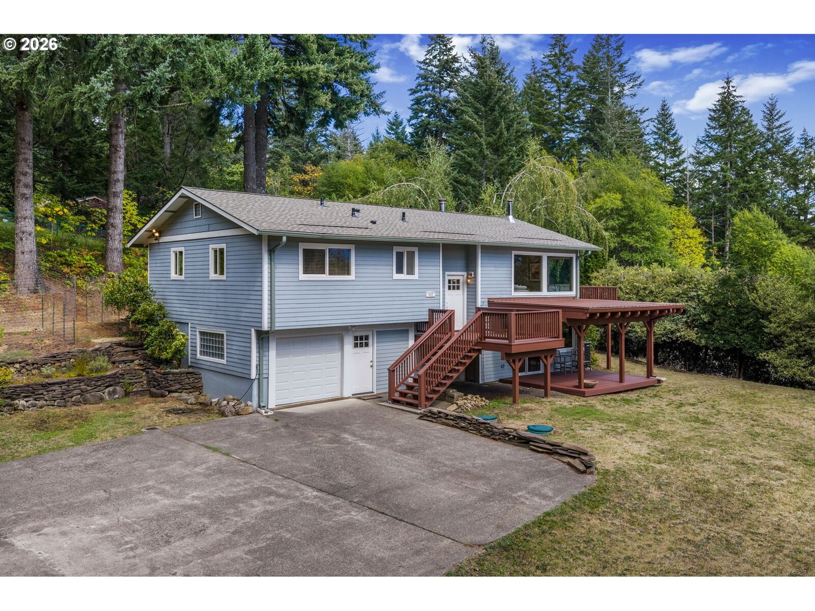 Property Photo:  212 Stewart Rd  WA 98648 