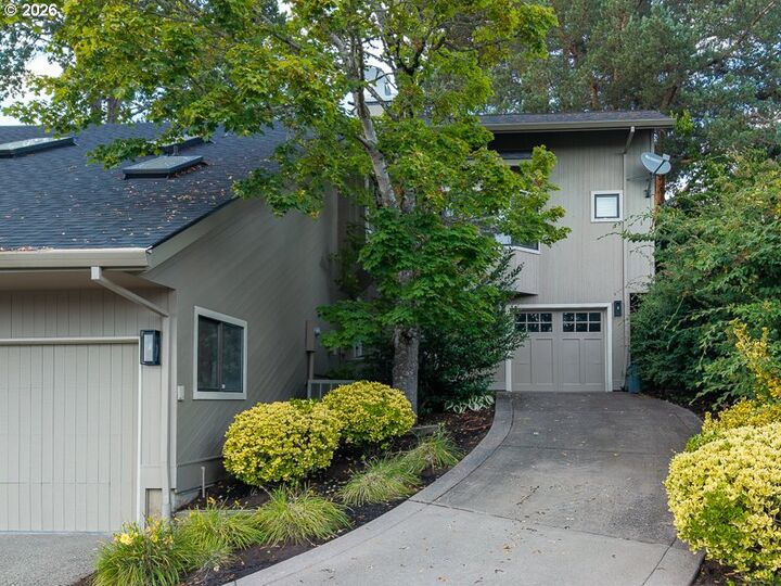 Property Photo:  7785 SW Westgate Way  OR 97225 