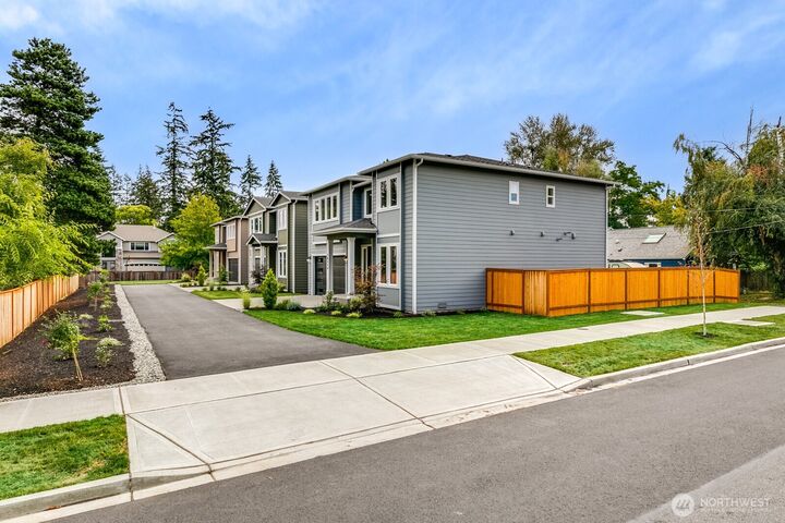 Property Photo:  18554  Stone Avenue N  WA 98133 
